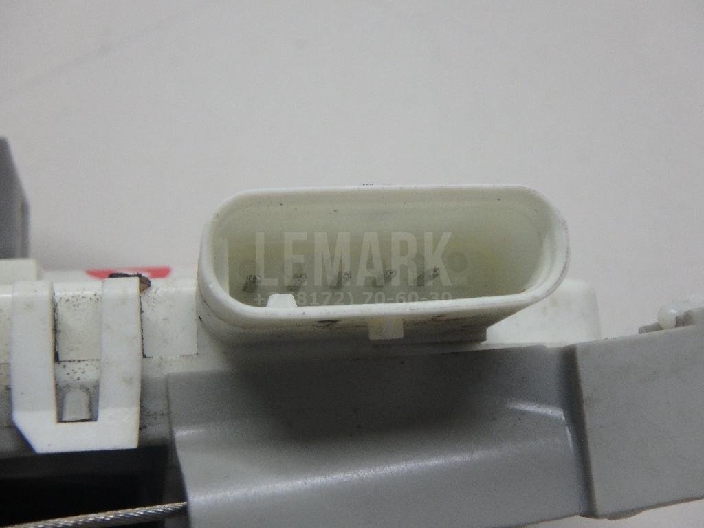 Замок двери задней правой