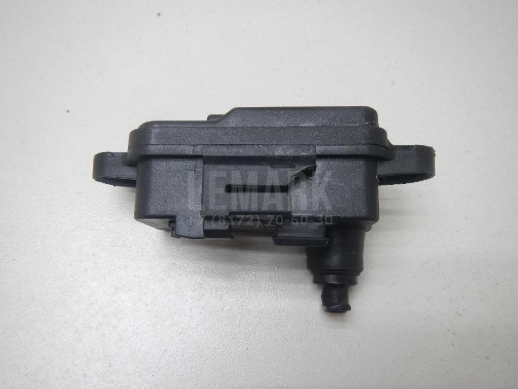 Активатор замка крышки бензобака