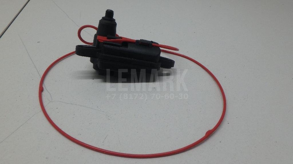 Активатор замка крышки бензобака