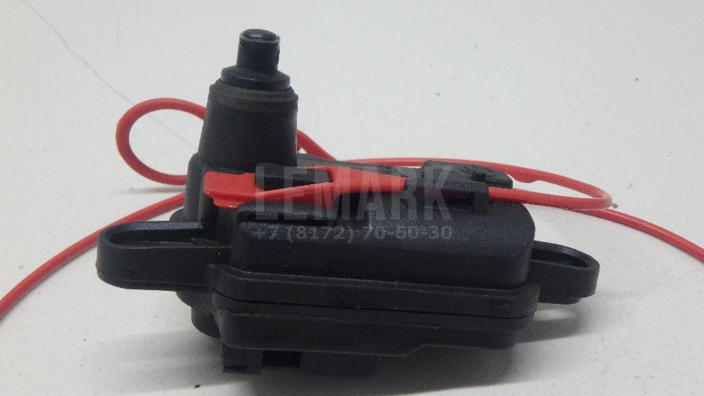 Активатор замка крышки бензобака