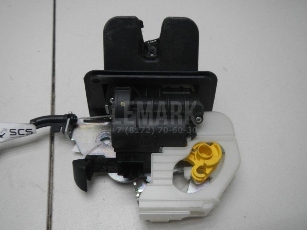 Замок багажника