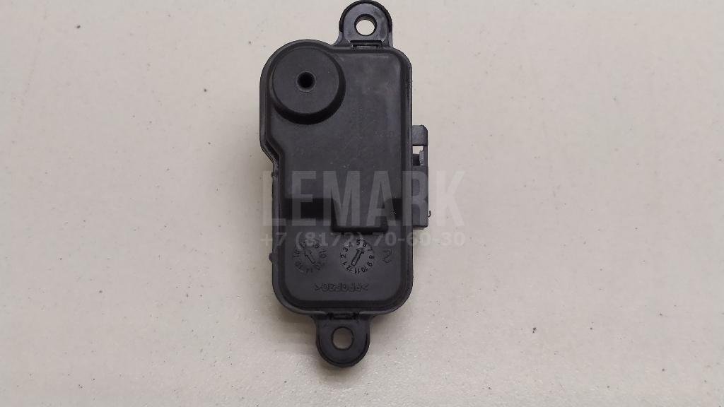 Активатор замка крышки бензобака