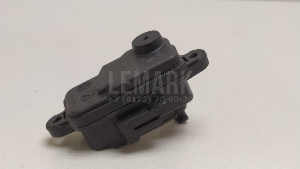 Активатор замка крышки бензобака