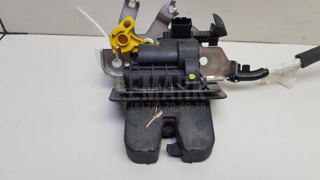 Замок багажника