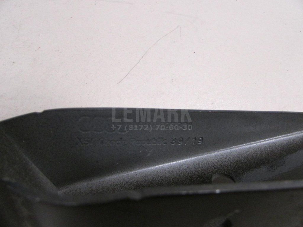 Петля крышки багажника