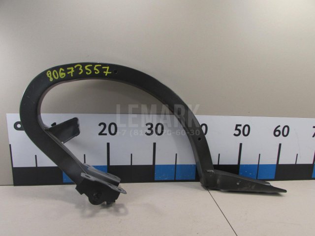 Петля крышки багажника