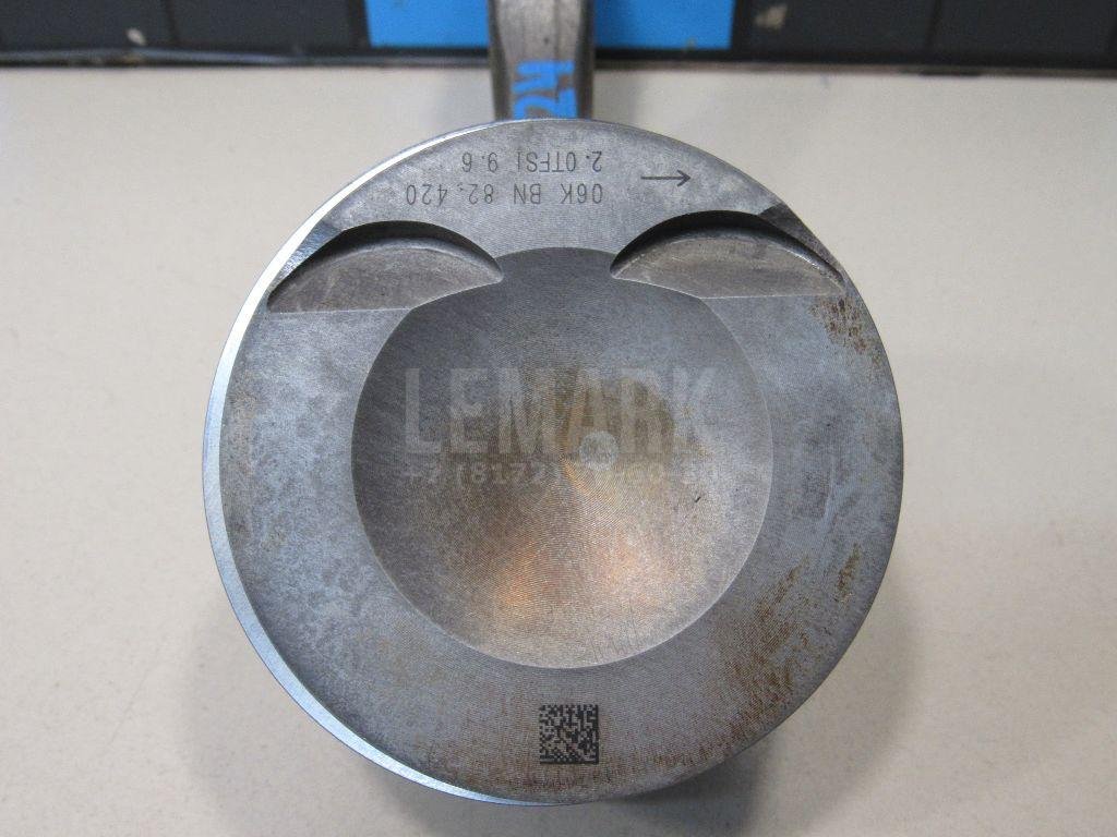 Поршень с шатуном