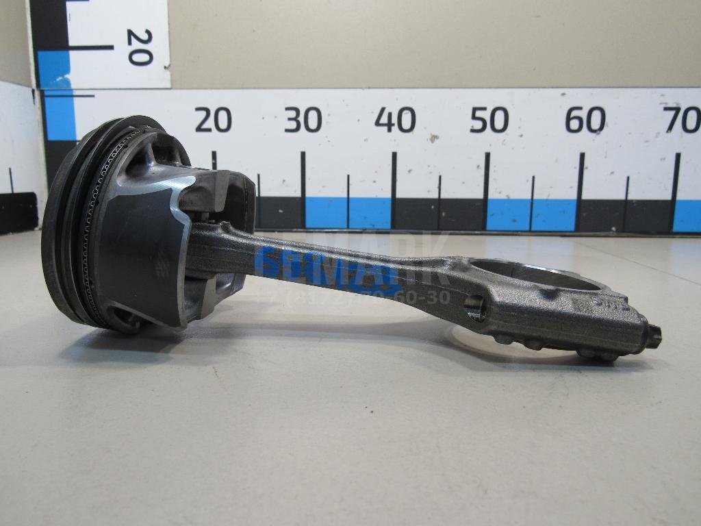 Поршень с шатуном