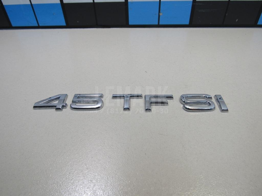 Эмблема на крышку багажника