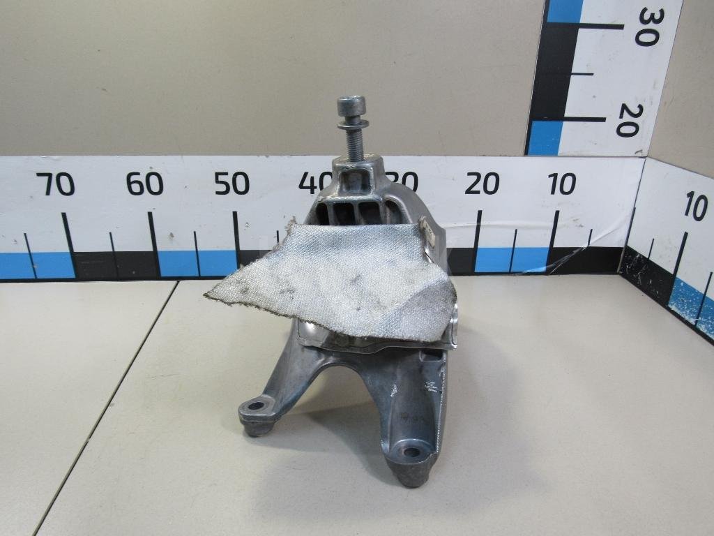 Кронштейн двигателя правый для  Audi A3 [8P1] 2003-2013