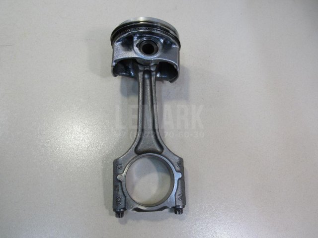 Поршень с шатуном