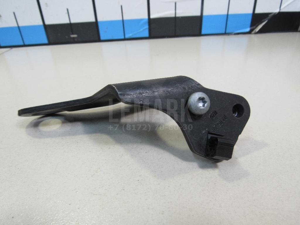 Кронштейн двигателя