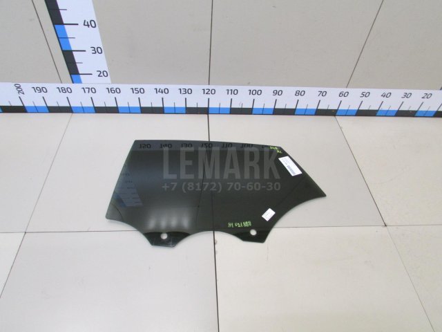 Стекло двери задней левой