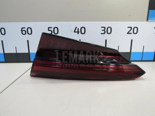 Фонарь задний внутренний правый