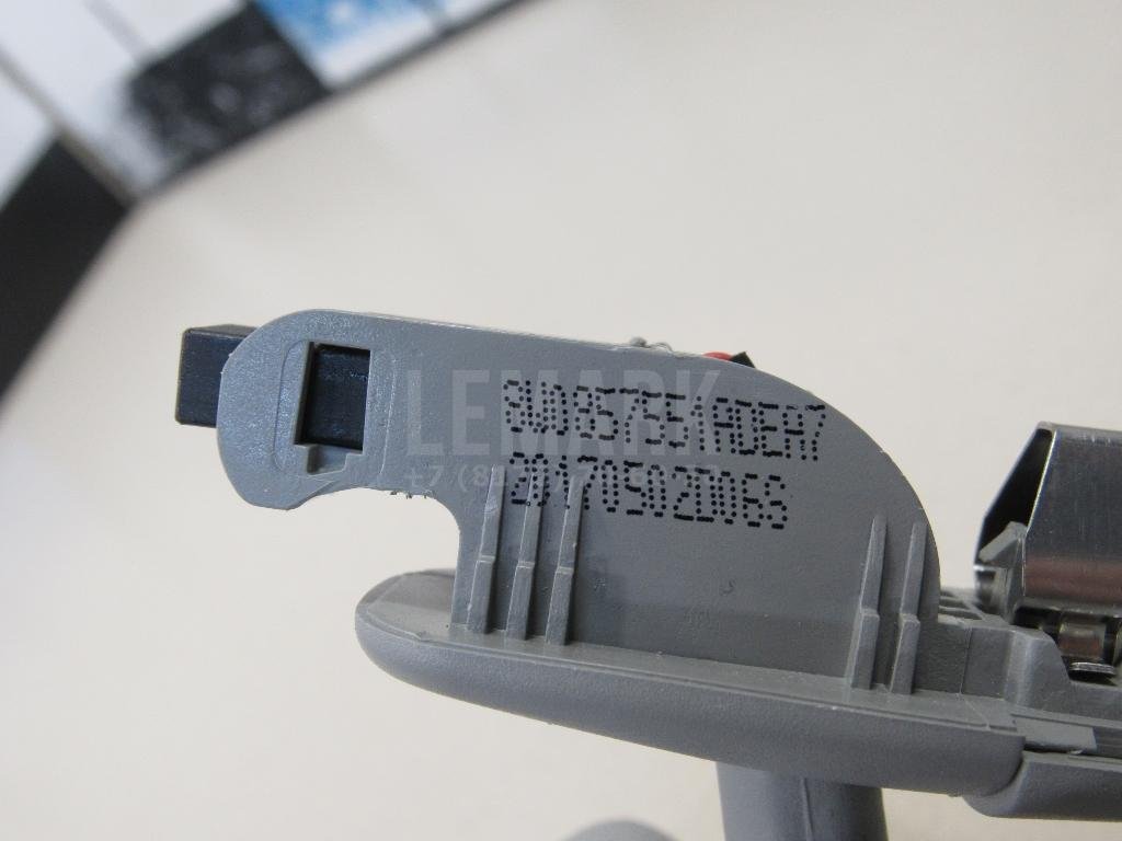 Козырек солнцезащитный (внутри)