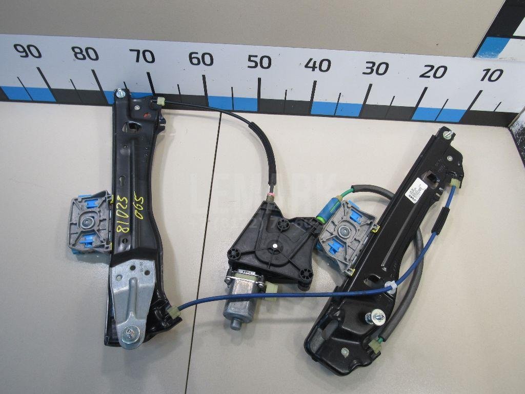 Стеклоподъемник электр. задний правый