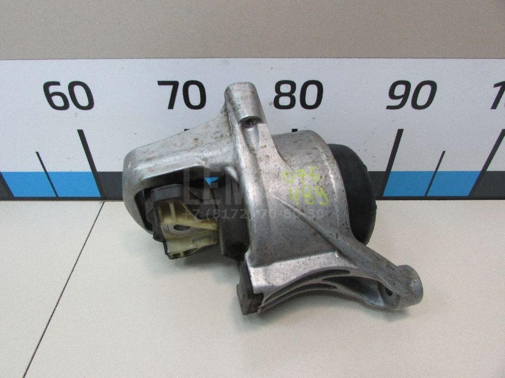 Опора двигателя правая