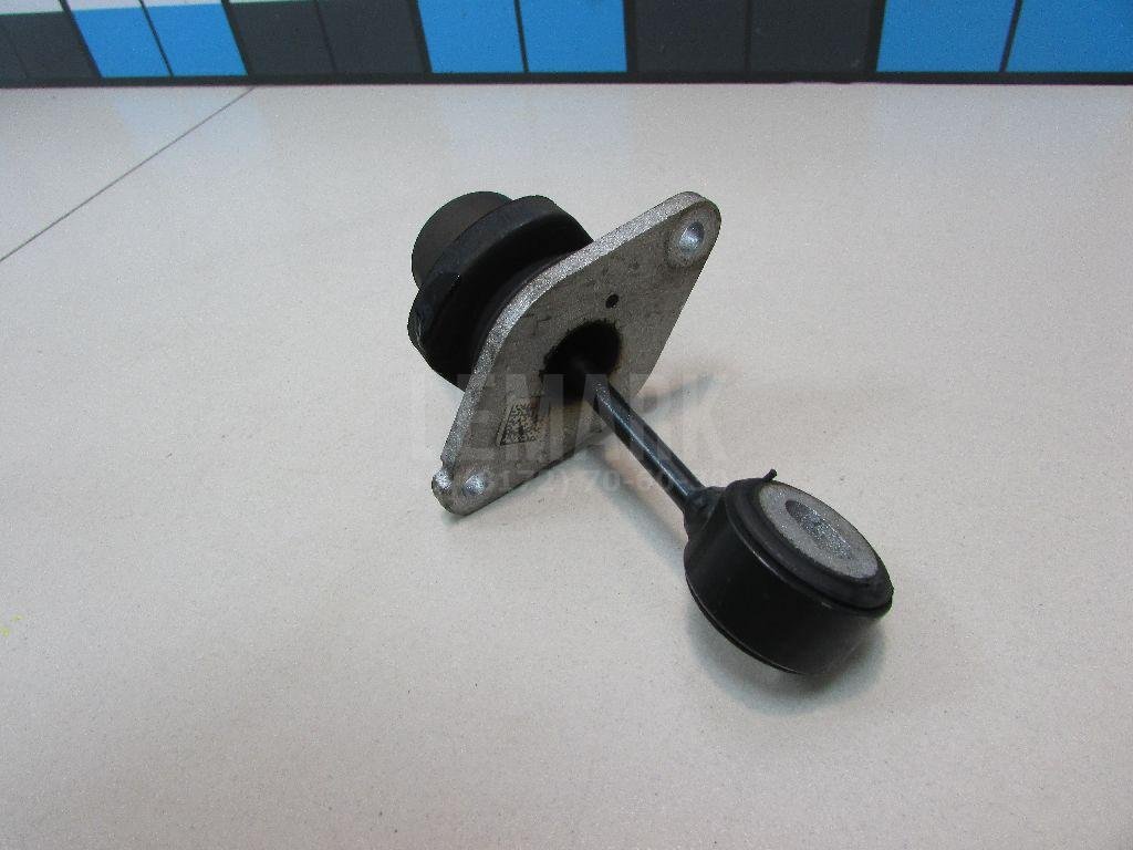 Опора двигателя правая