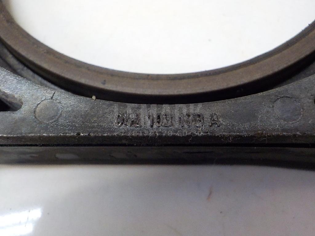 Крышка коленвала задняя