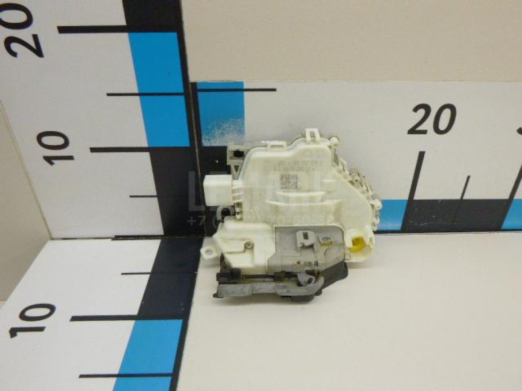 Замок двери передней левой для  Audi A3 [8PA] Sportback 2004-2013