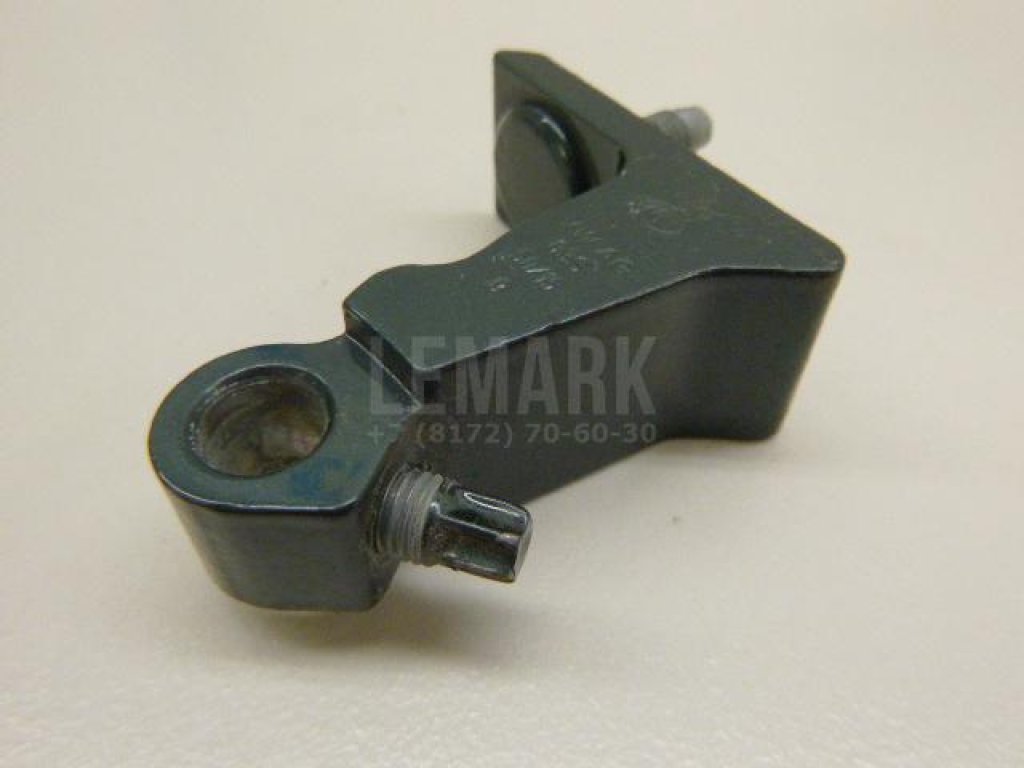 Петля двери