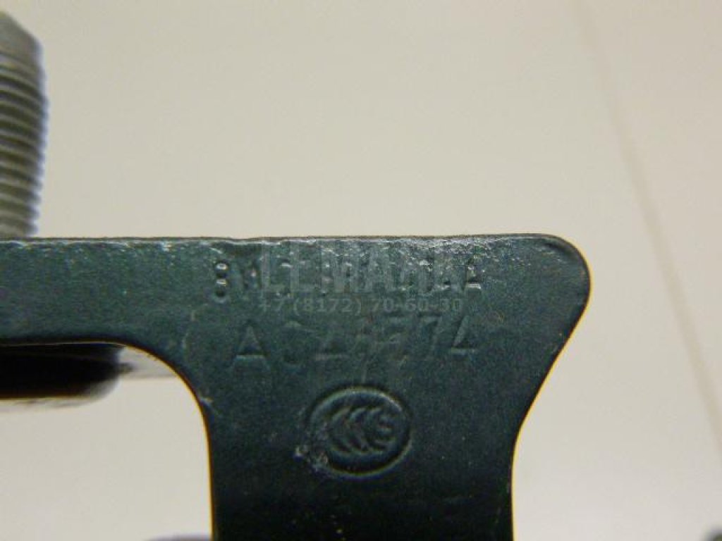 Петля двери