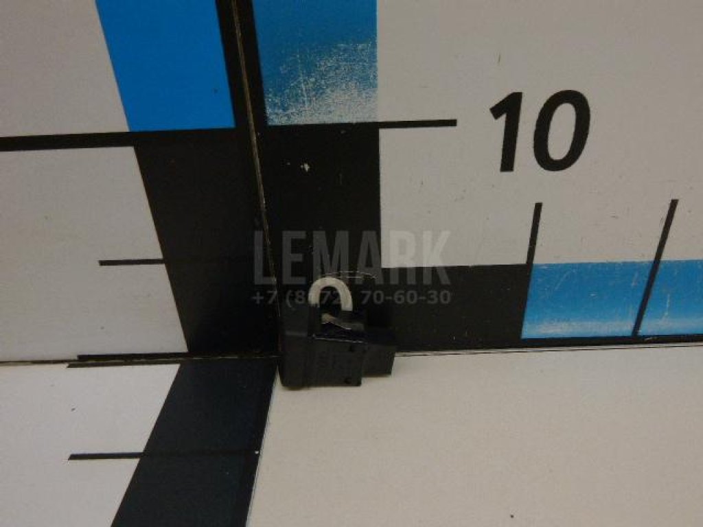 Кнопка аварийной сигнализации