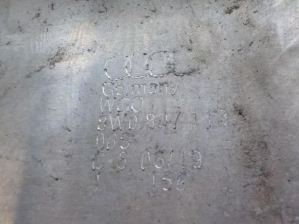 Усилитель переднего бампера