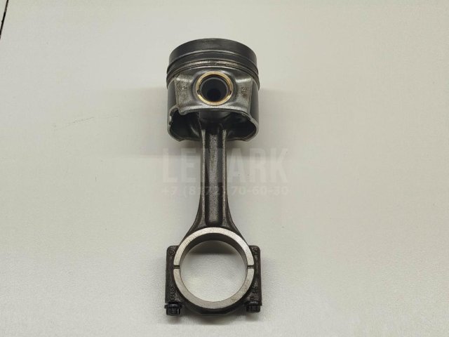 Поршень с шатуном