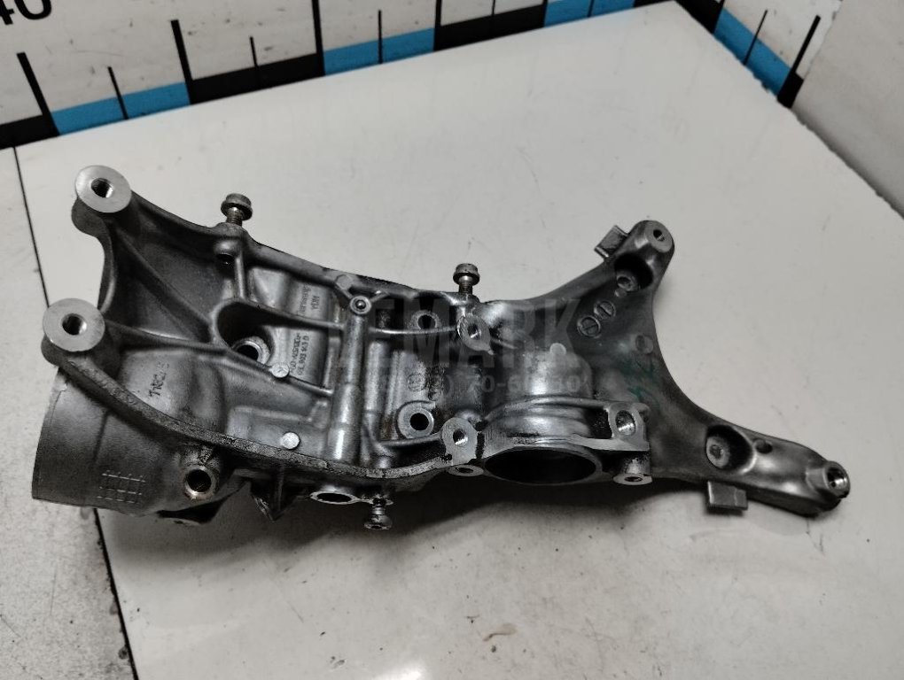 Кронштейн масляного фильтра