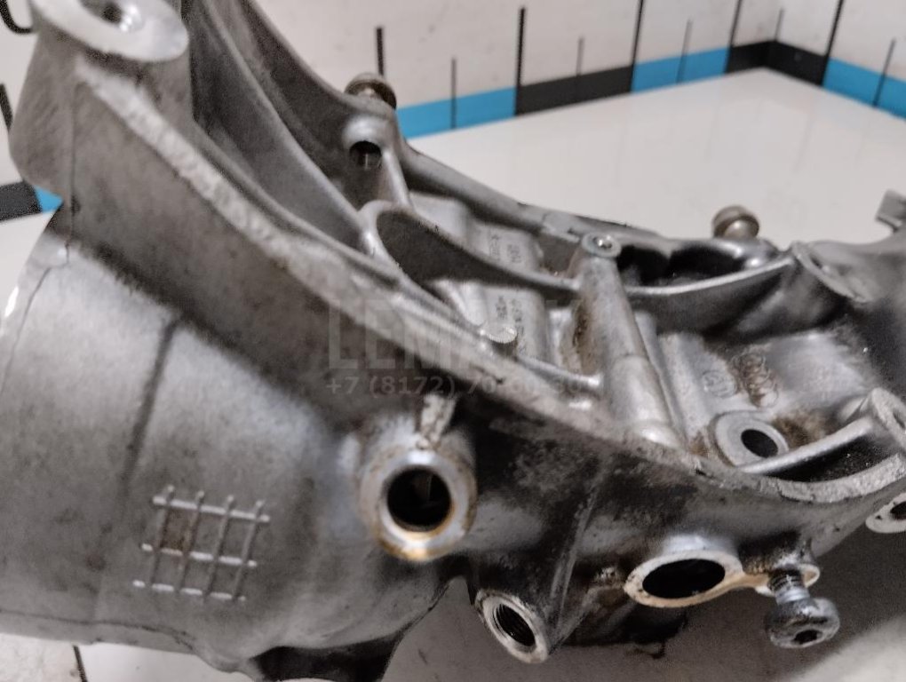 Кронштейн масляного фильтра