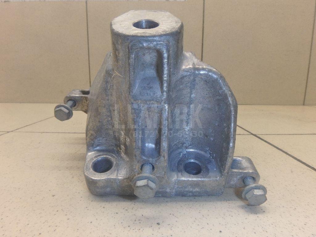 Кронштейн двигателя правый