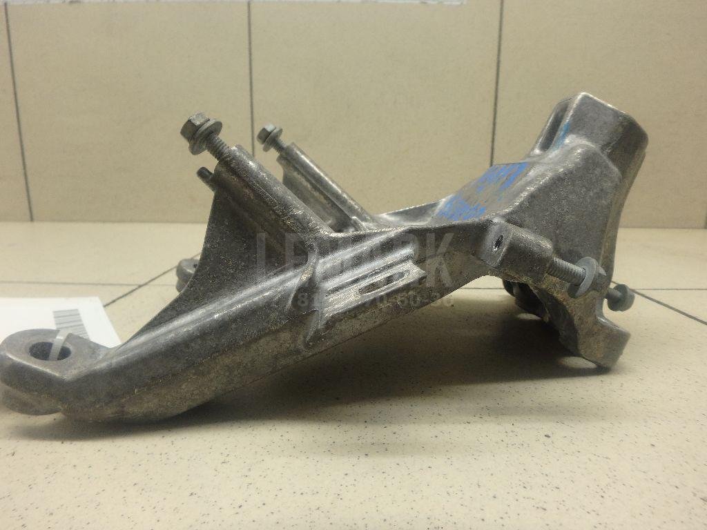 Кронштейн двигателя правый