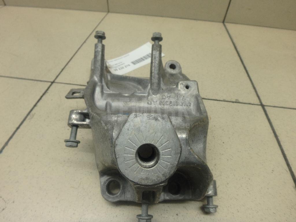 Кронштейн двигателя правый