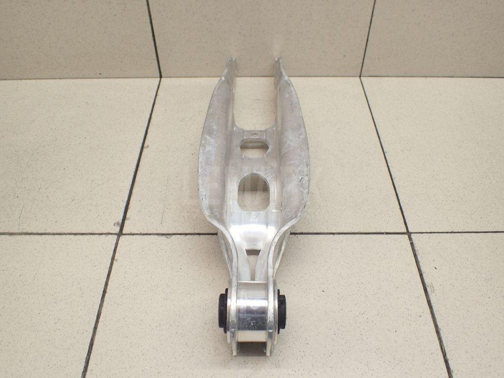 Рычаг задний поперечный