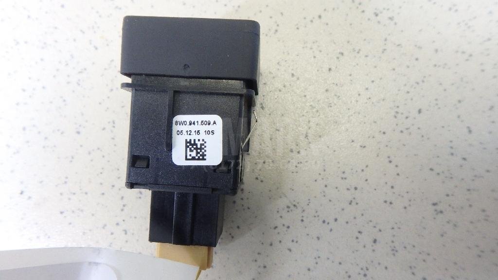 Кнопка аварийной сигнализации