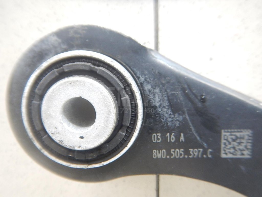 Рычаг задний верхний левый