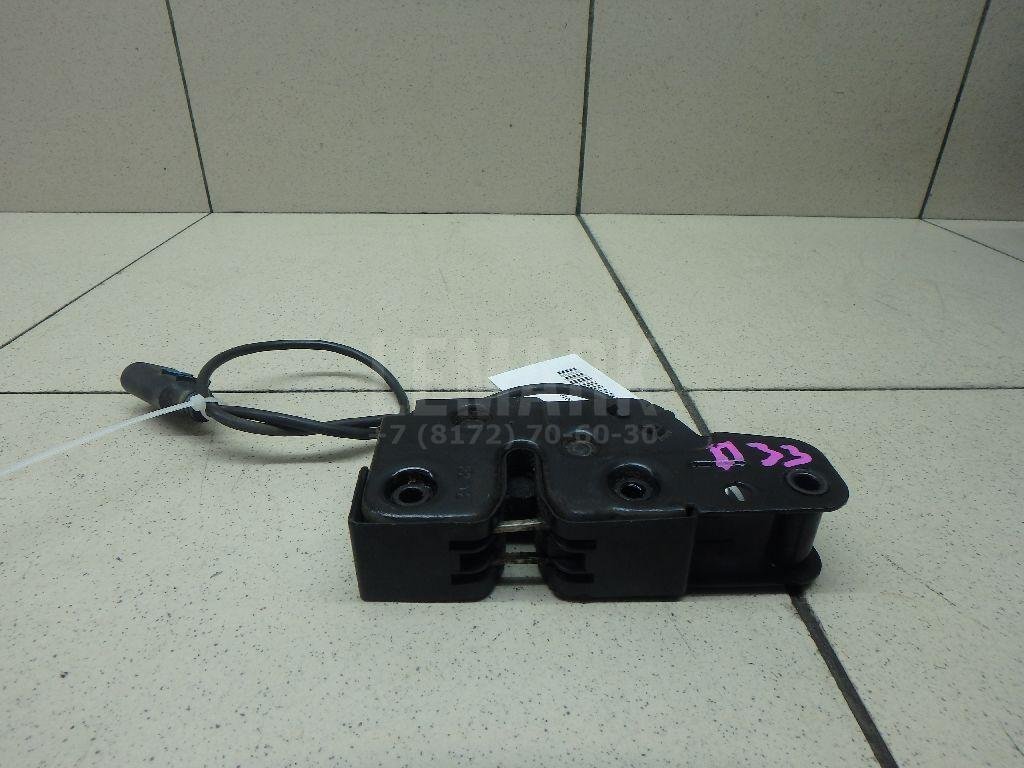 Замок капота