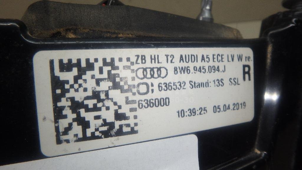 Фонарь задний внутренний правый