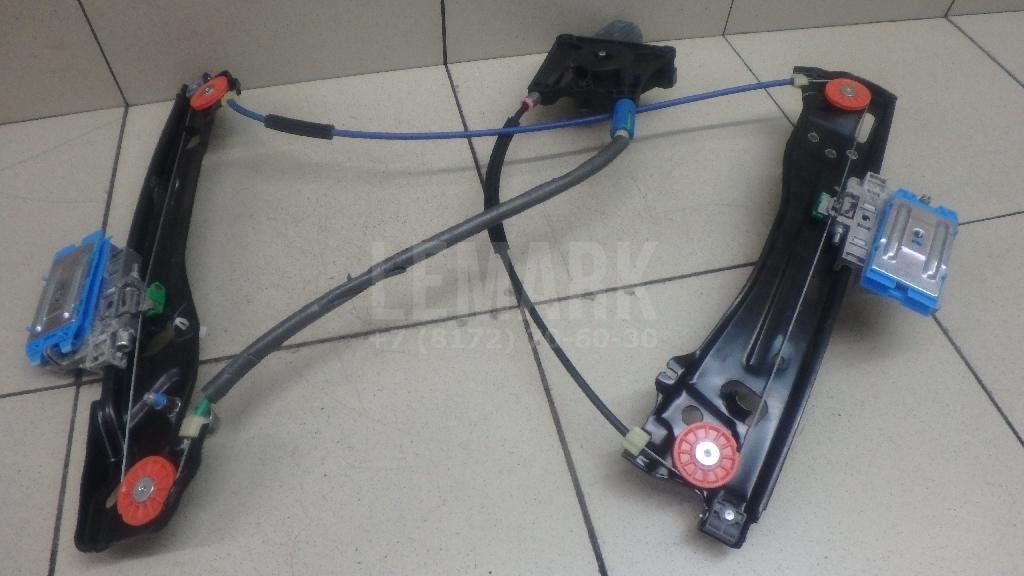 Стеклоподъемник электр. задний левый