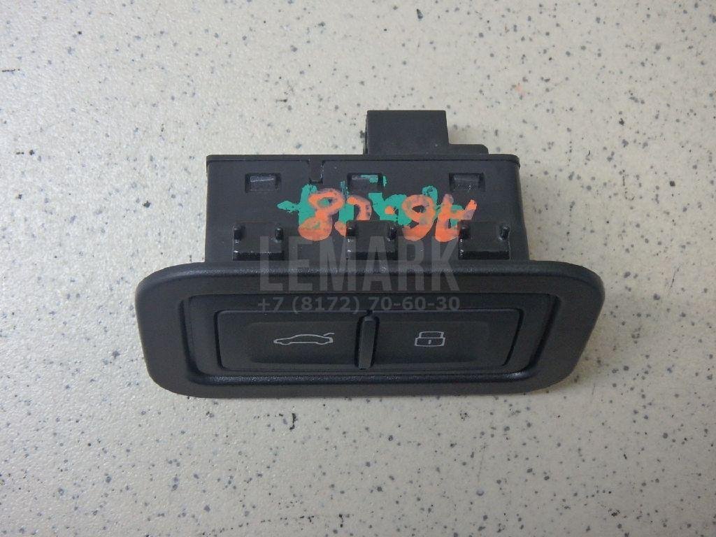 Кнопка закрывания багажника