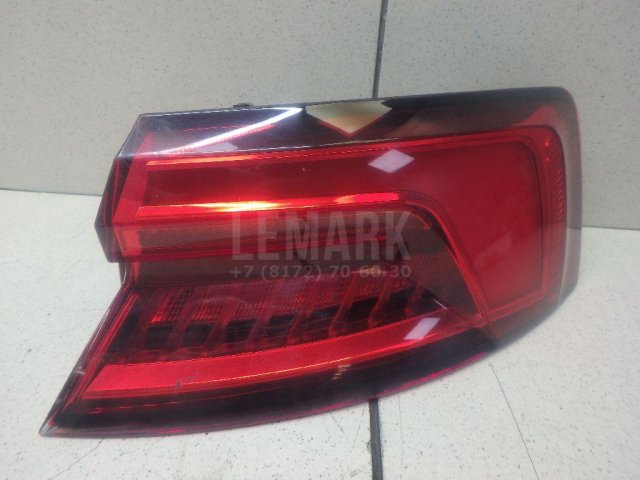 Фонарь задний наружный правый