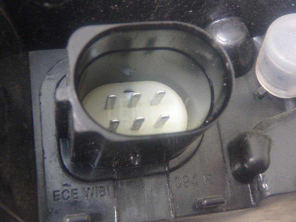 Фонарь задний наружный правый