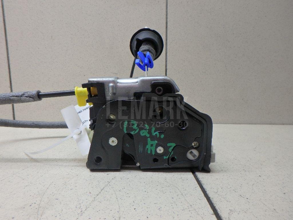 Замок двери задней левой