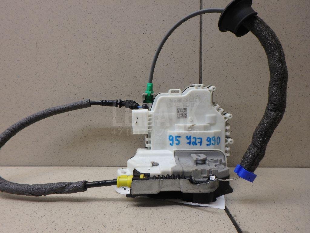 Замок двери задней левой