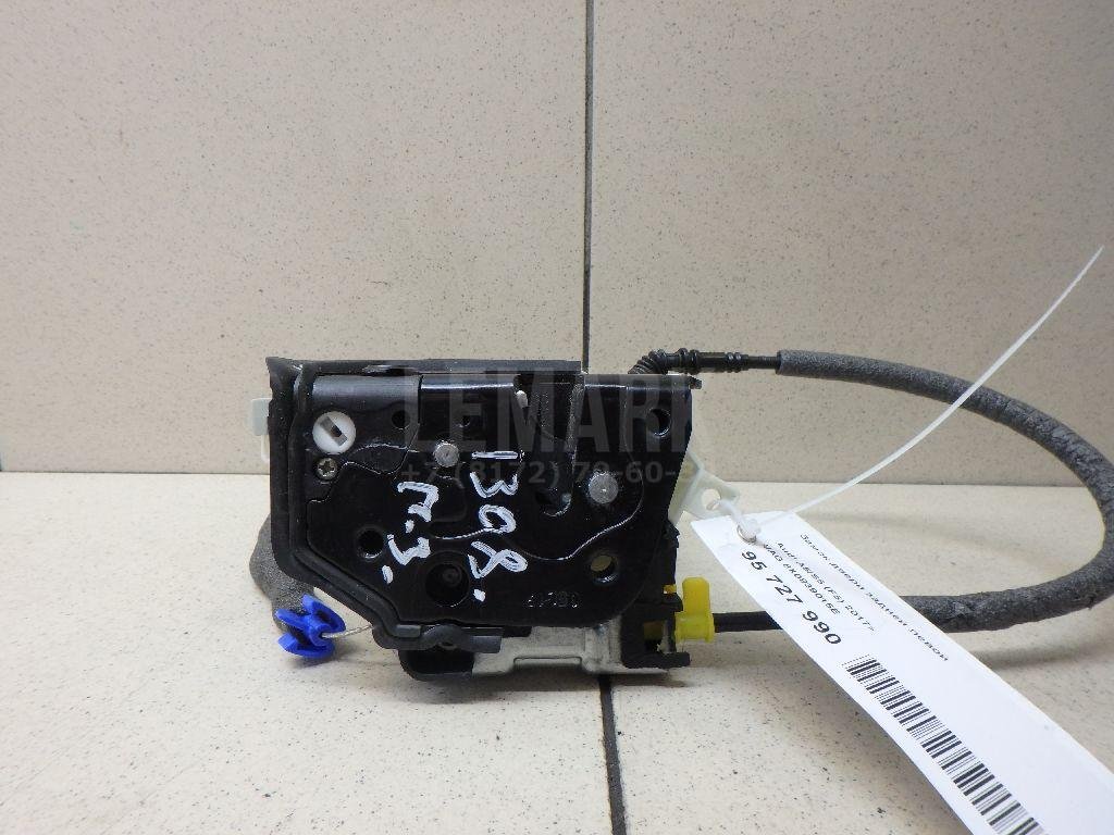 Замок двери задней левой