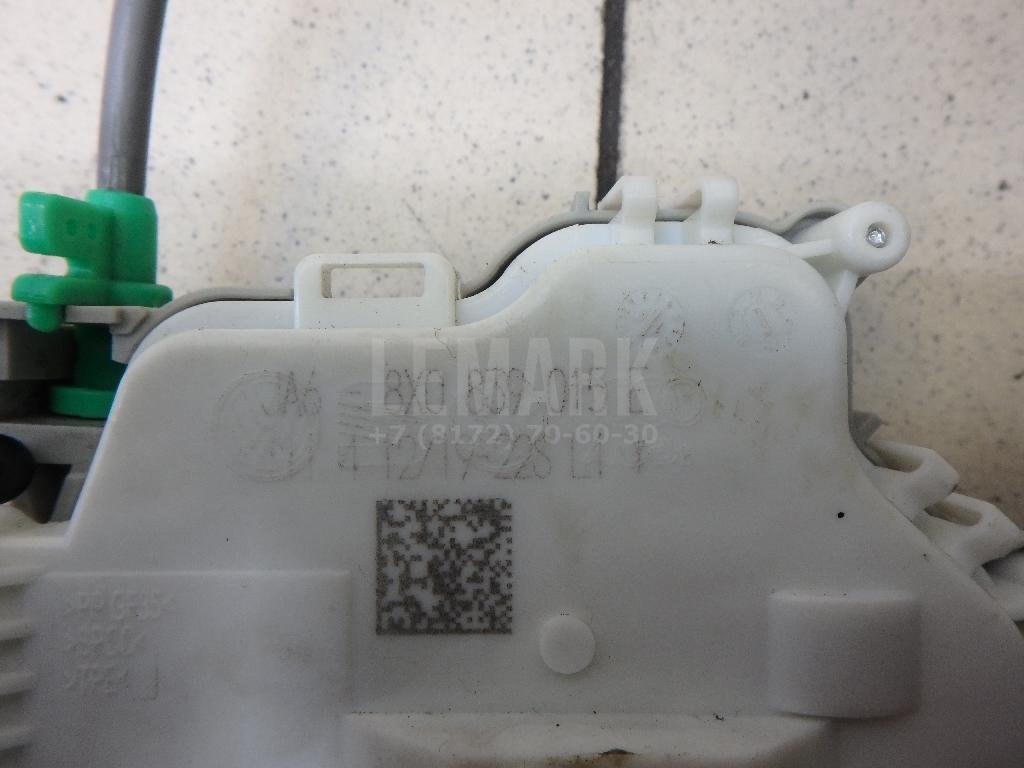 Замок двери задней левой