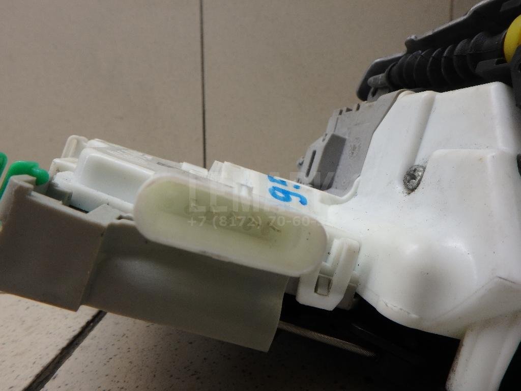 Замок двери задней левой