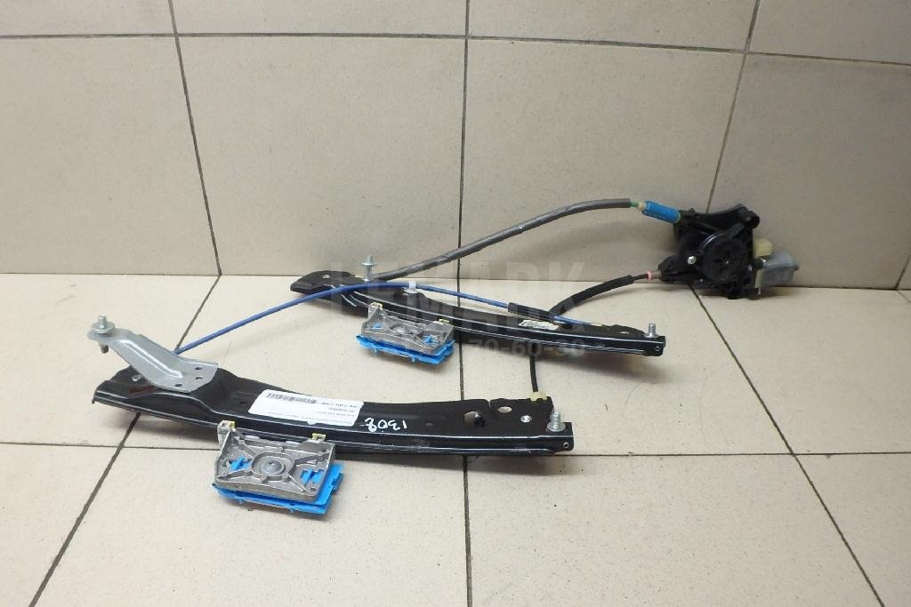 Стеклоподъемник электр. задний правый