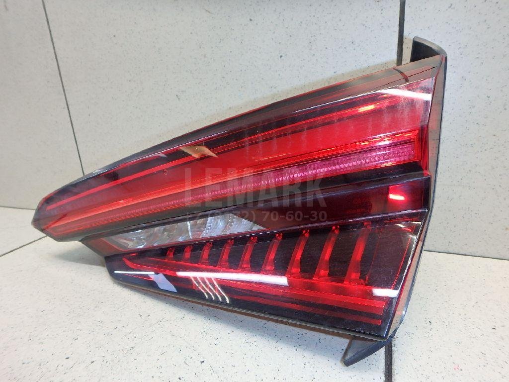 Фонарь задний внутренний правый